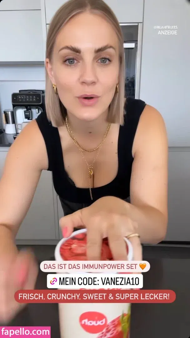 Vanessa Blumenthal Onlyfans Photo Gallery 