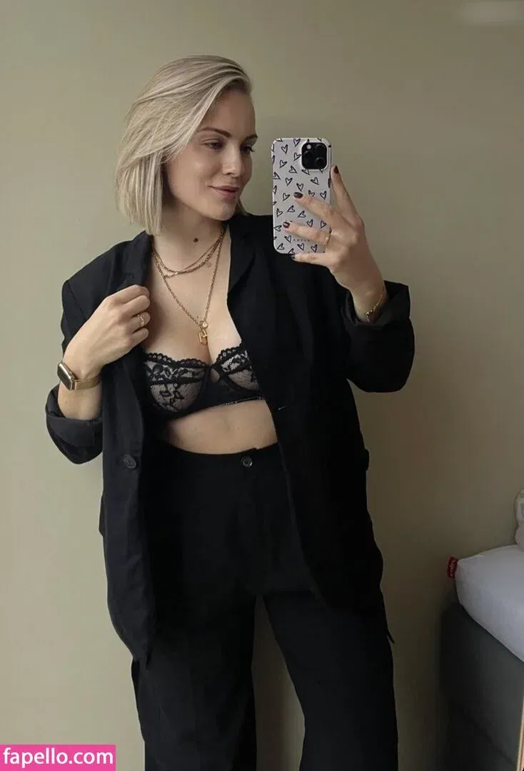 Vanessa Blumenthal Onlyfans Photo Gallery 