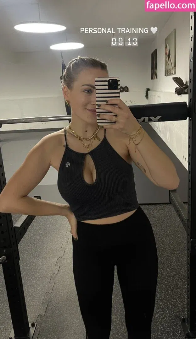 Vanessa Blumenthal Onlyfans Photo Gallery 