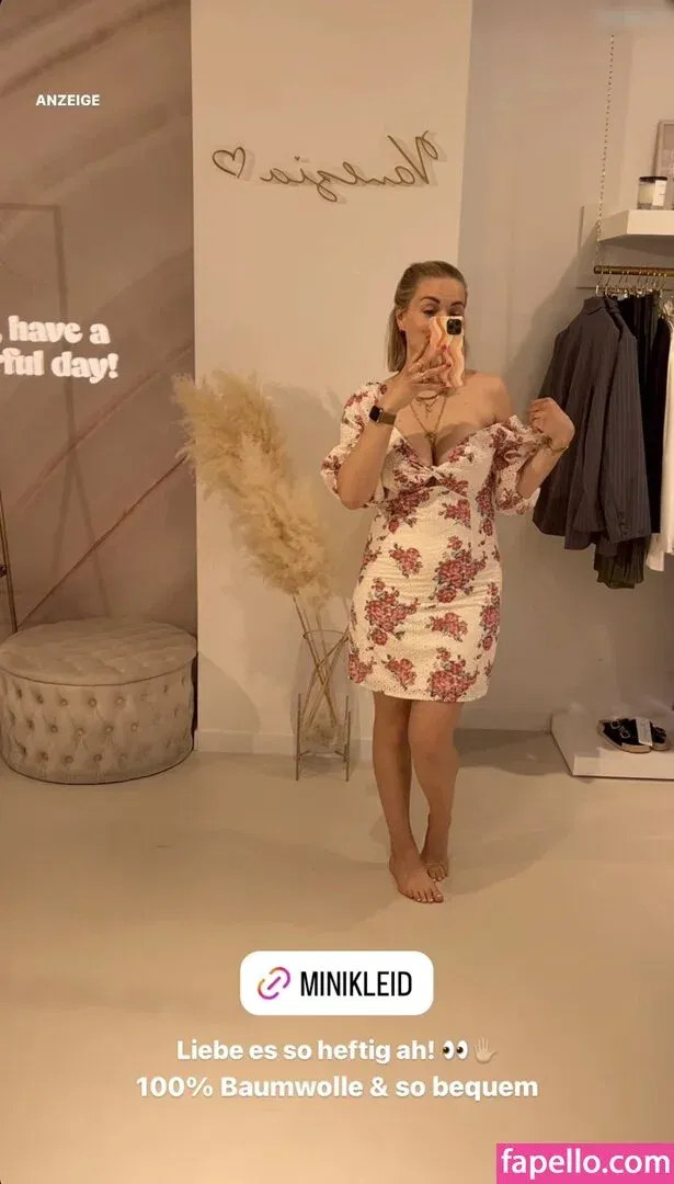 Vanessa Blumenthal Onlyfans Photo Gallery 