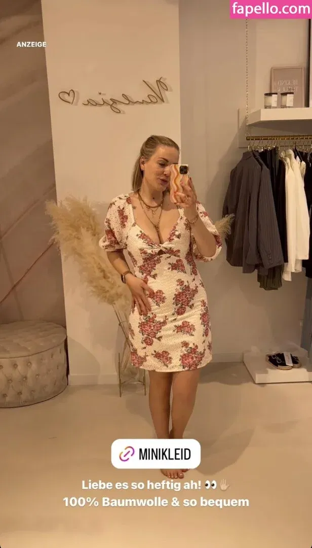 Vanessa Blumenthal Onlyfans Photo Gallery 