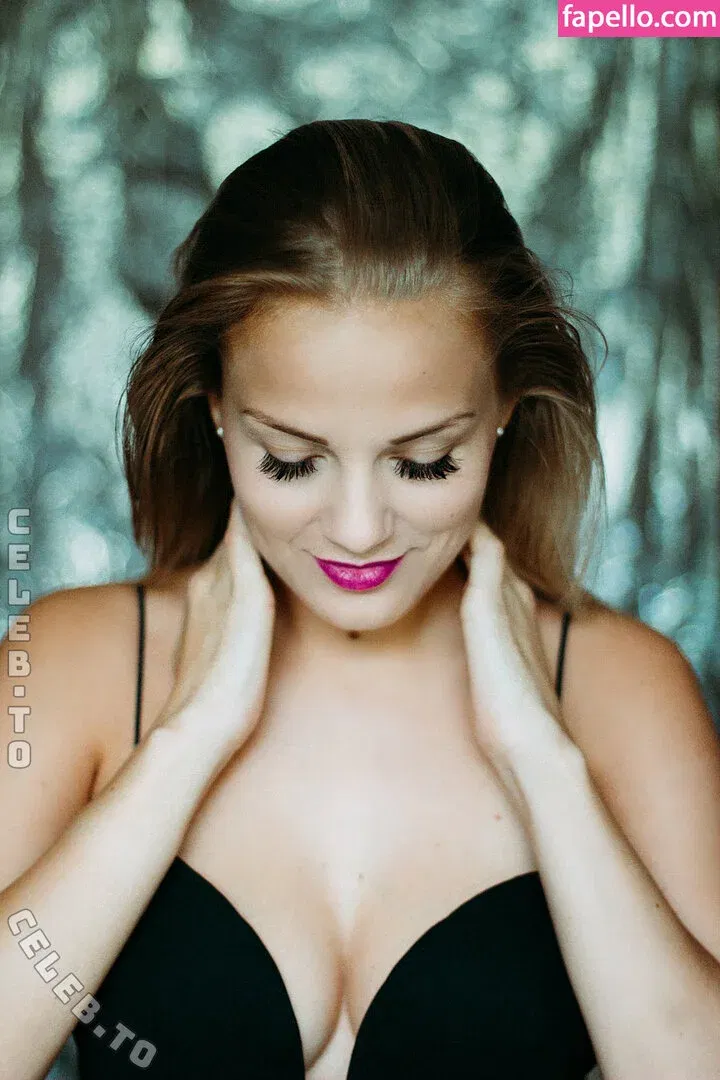 Vanessa Blumenthal Onlyfans Photo Gallery 