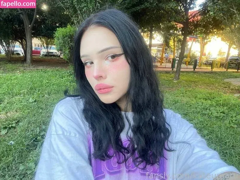 Trans Girl Kate Onlyfans Photo Gallery 