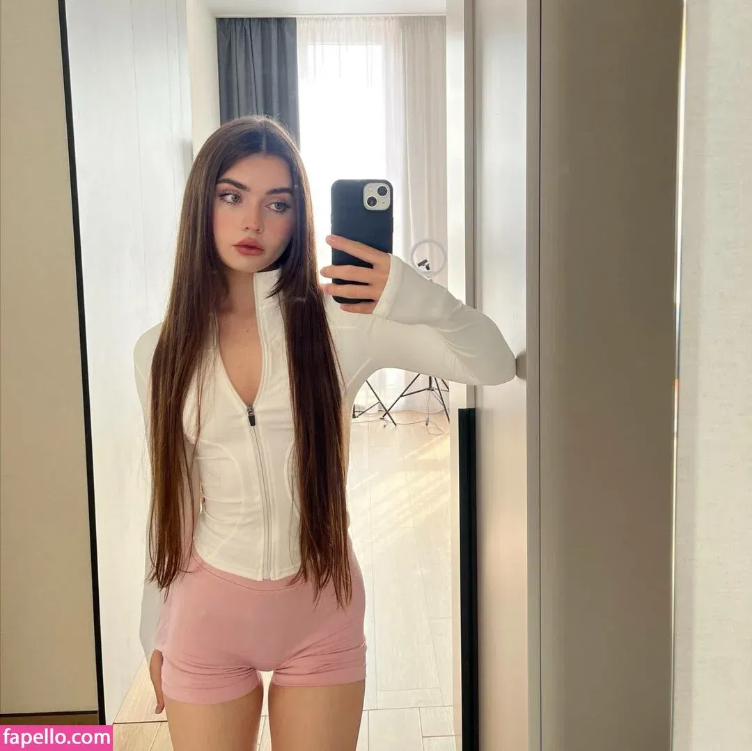 sighttttt (Vladlena) Onlyfans Photo Gallery 