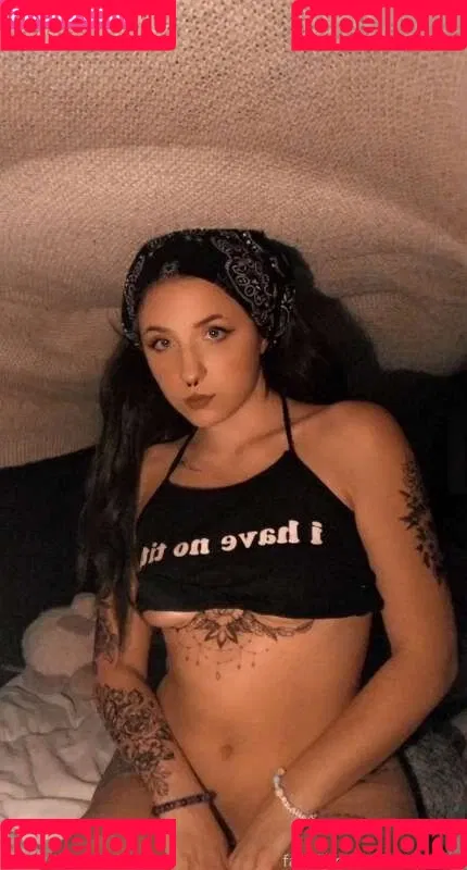 Deadpixieguts Onlyfans Photo Gallery 