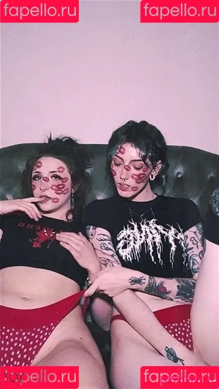 Deadpixieguts Onlyfans Photo Gallery 