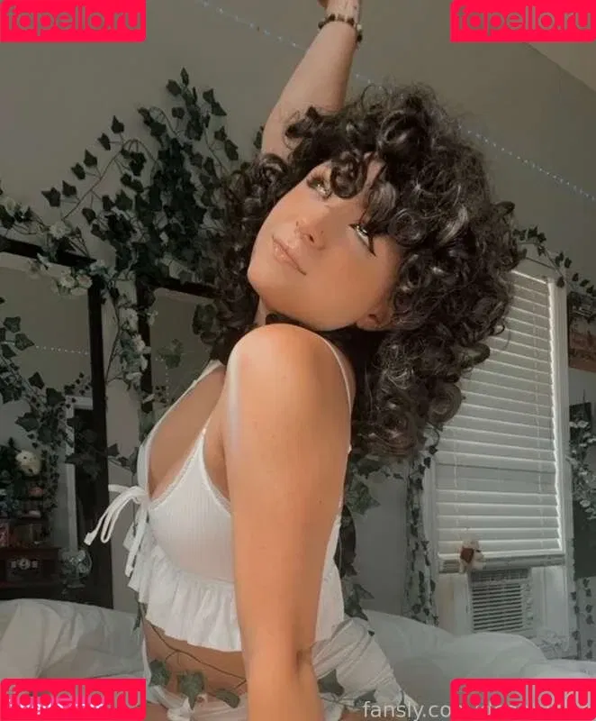 Deadpixieguts Onlyfans Photo Gallery 