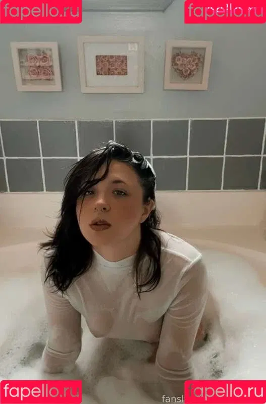 Deadpixieguts Onlyfans Photo Gallery 
