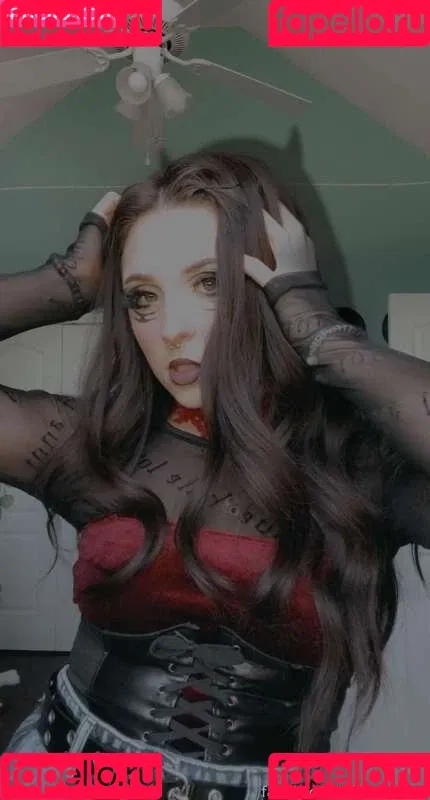 Deadpixieguts Onlyfans Photo Gallery 