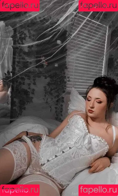 Deadpixieguts Onlyfans Photo Gallery 