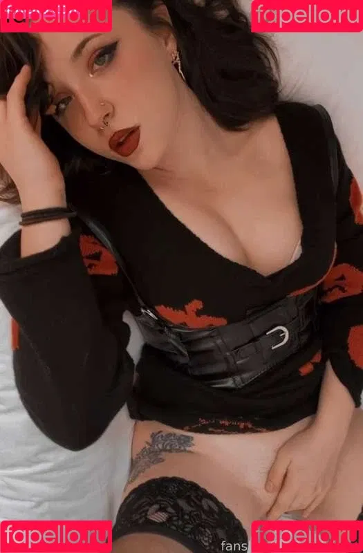 Deadpixieguts Onlyfans Photo Gallery 