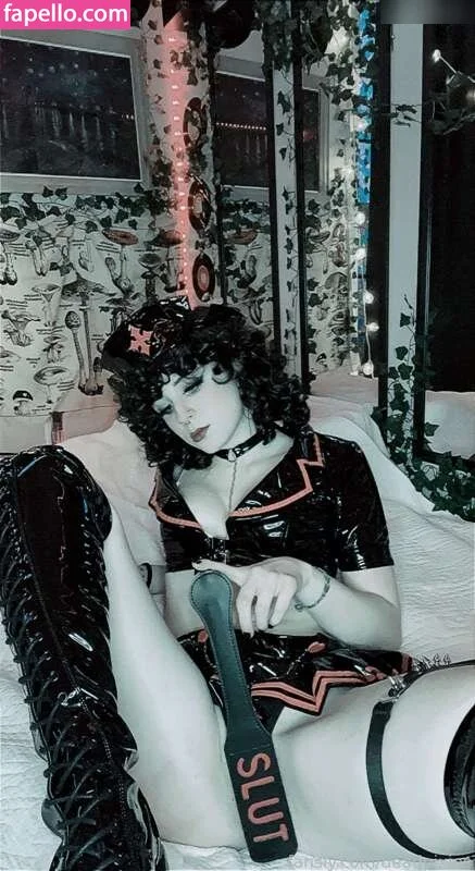 Deadpixieguts Onlyfans Photo Gallery 