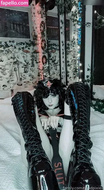 Deadpixieguts Onlyfans Photo Gallery 