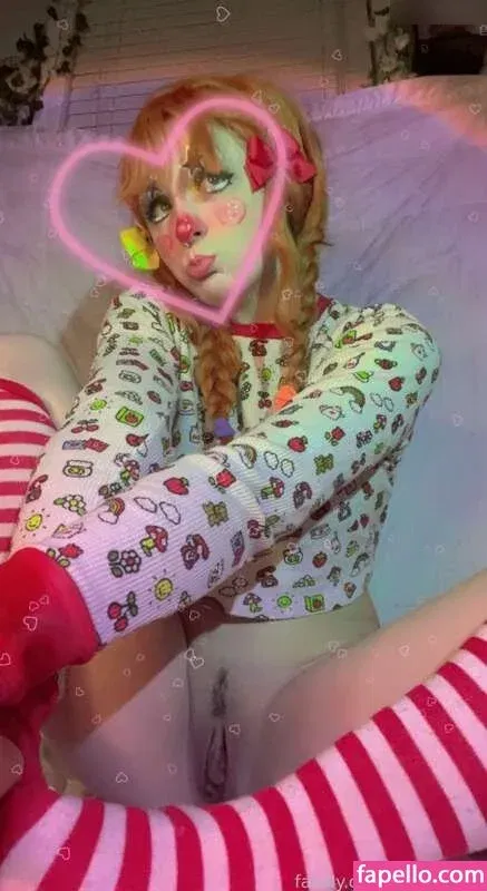 Deadpixieguts Onlyfans Photo Gallery 