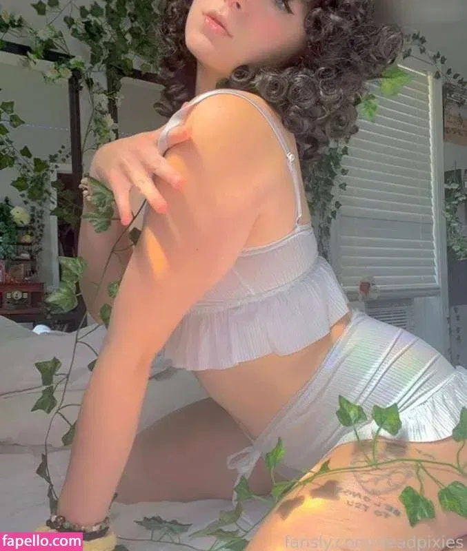 Deadpixieguts Onlyfans Photo Gallery 