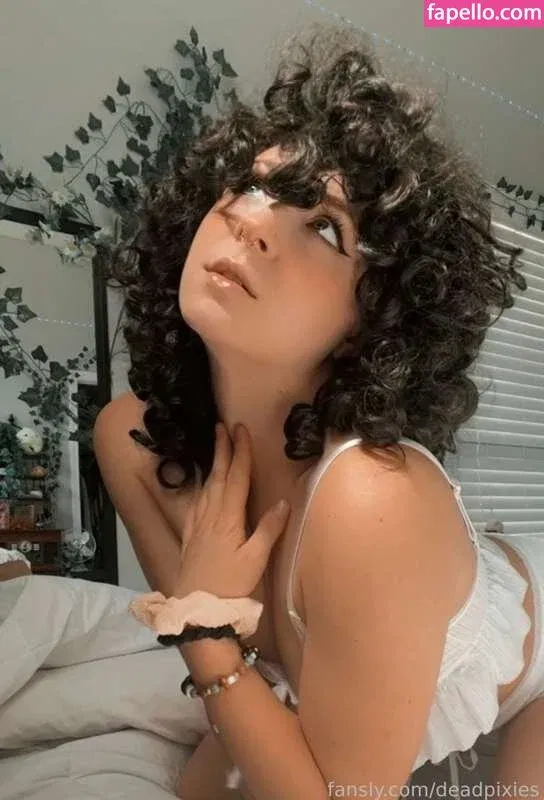 Deadpixieguts Onlyfans Photo Gallery 