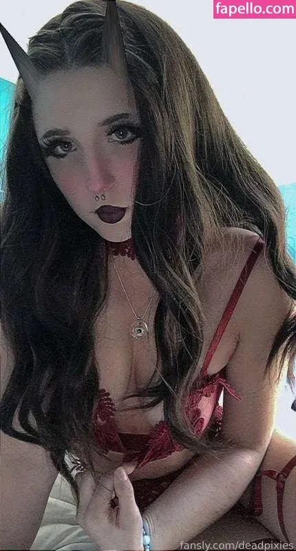 Deadpixieguts Onlyfans Photo Gallery 