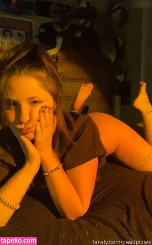 Deadpixieguts Onlyfans Photo Gallery 