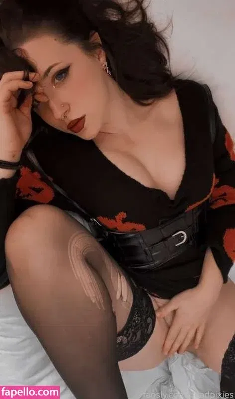 Deadpixieguts Onlyfans Photo Gallery 