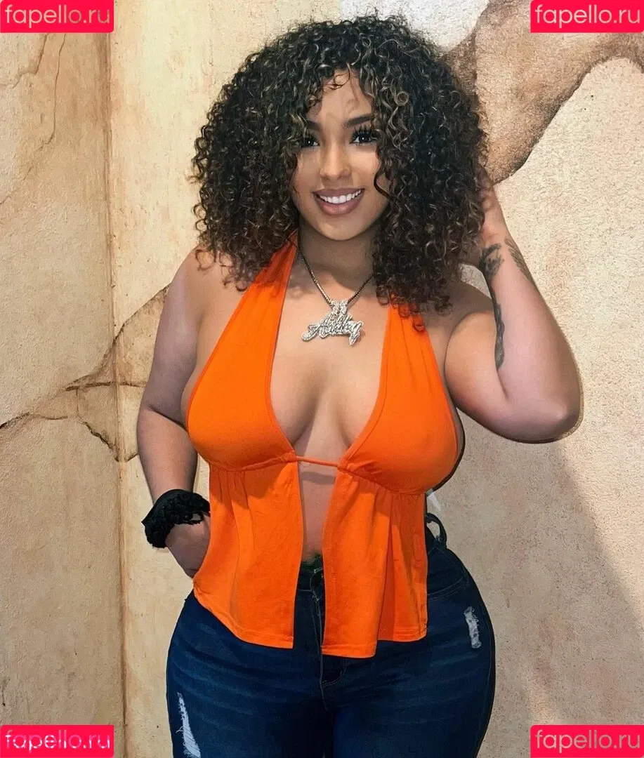 itsashleymedina Onlyfans Photo Gallery 