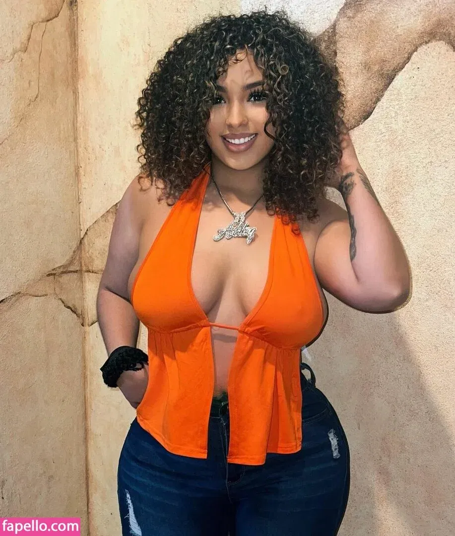 itsashleymedina Onlyfans Photo Gallery 