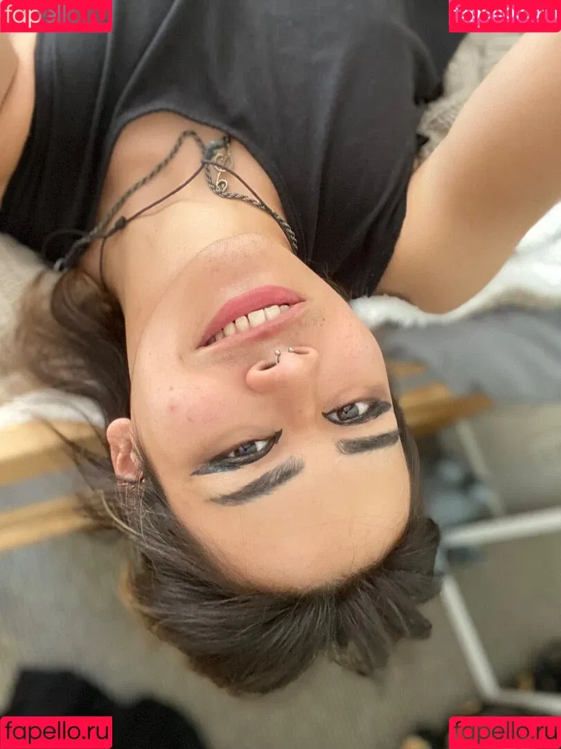 Kiyana Vi Onlyfans Photo Gallery 
