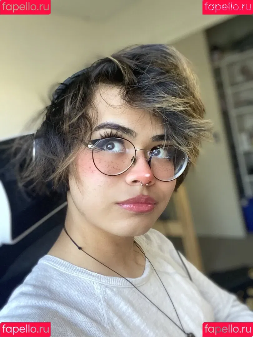 Kiyana Vi Onlyfans Photo Gallery 
