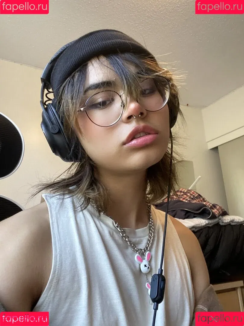 Kiyana Vi Onlyfans Photo Gallery 