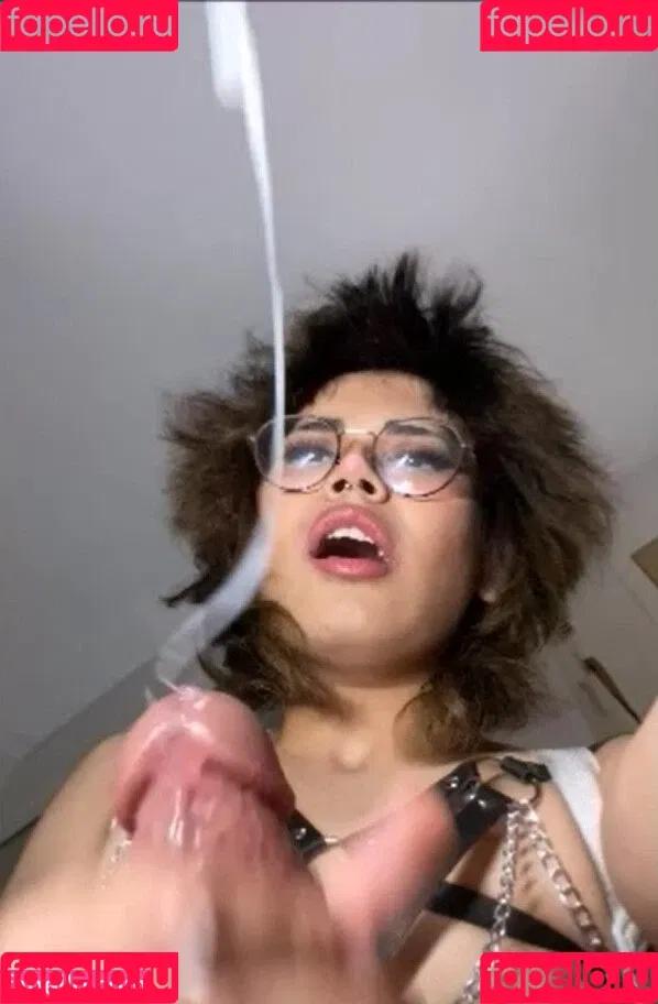 Kiyana Vi Onlyfans Photo Gallery 
