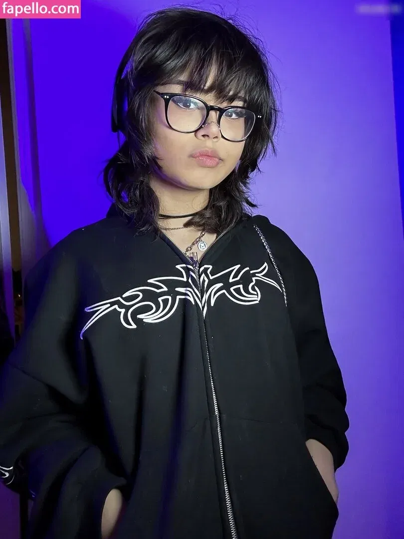 Kiyana Vi Onlyfans Photo Gallery 