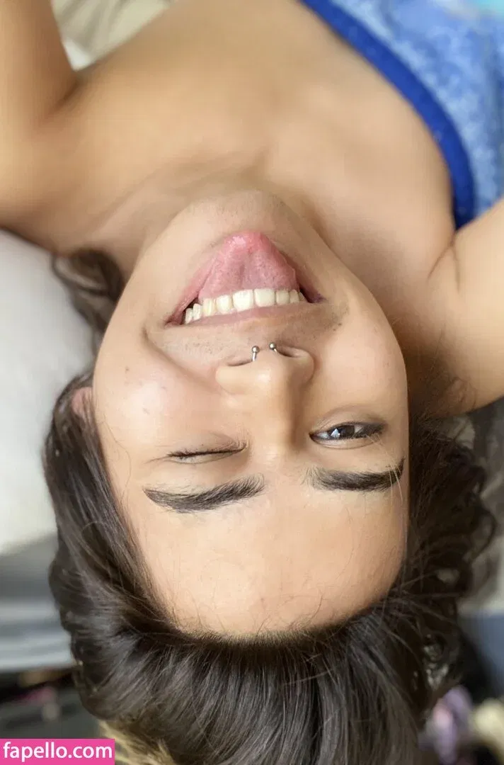 Kiyana Vi Onlyfans Photo Gallery 