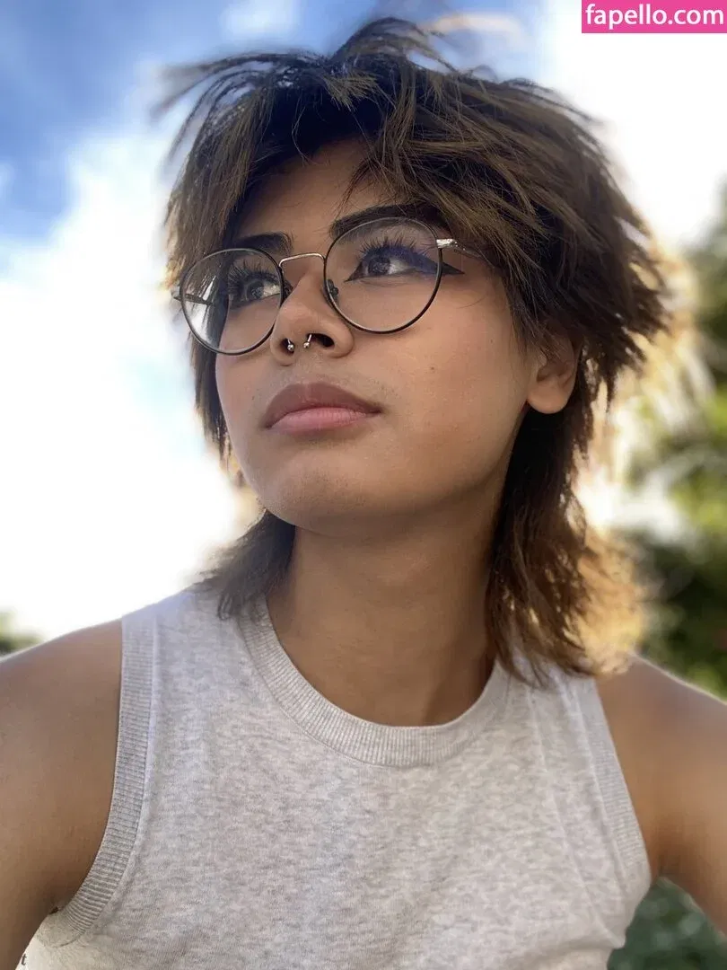 Kiyana Vi Onlyfans Photo Gallery 