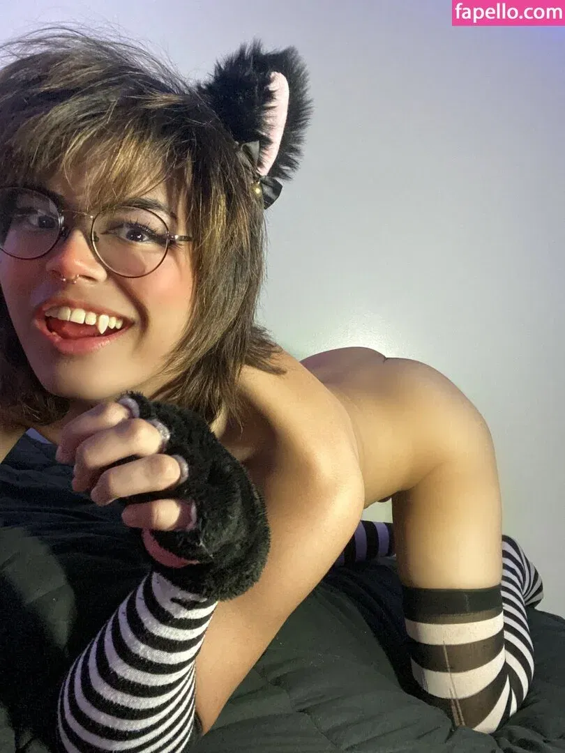 Kiyana Vi Onlyfans Photo Gallery 