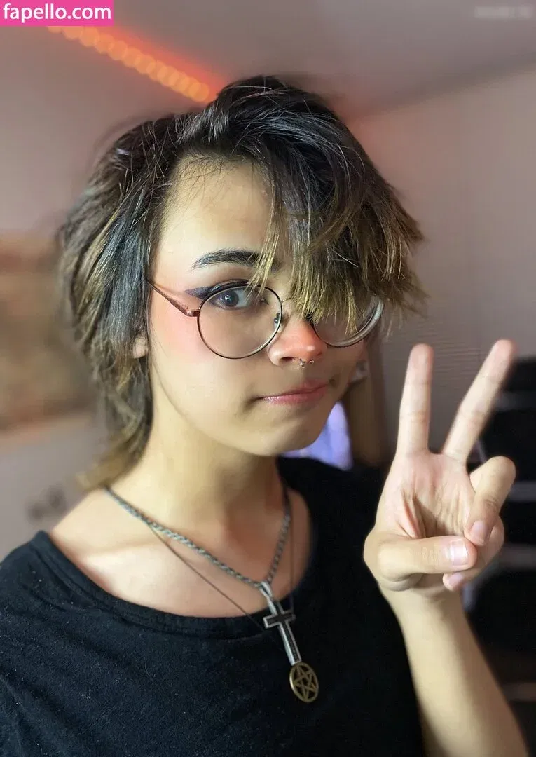 Kiyana Vi Onlyfans Photo Gallery 