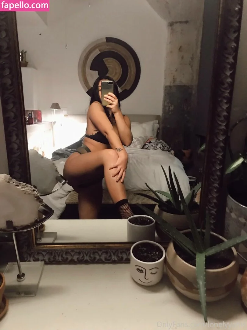 LonleyYams Onlyfans Photo Gallery 