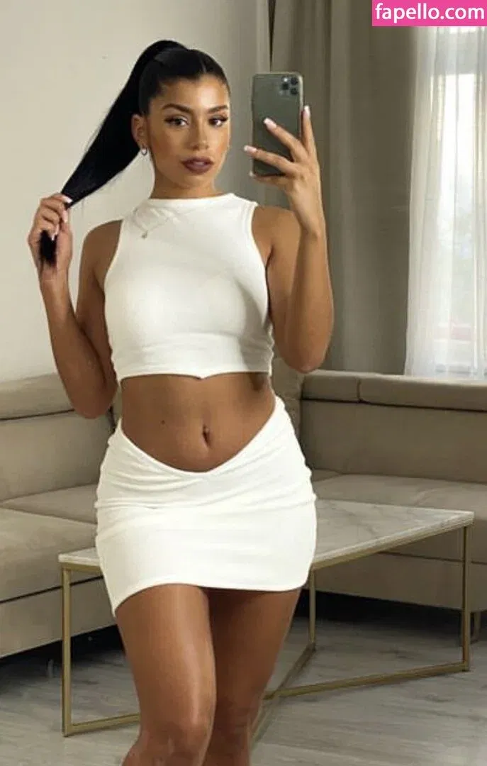 Sabrine Khan Onlyfans Photo Gallery 