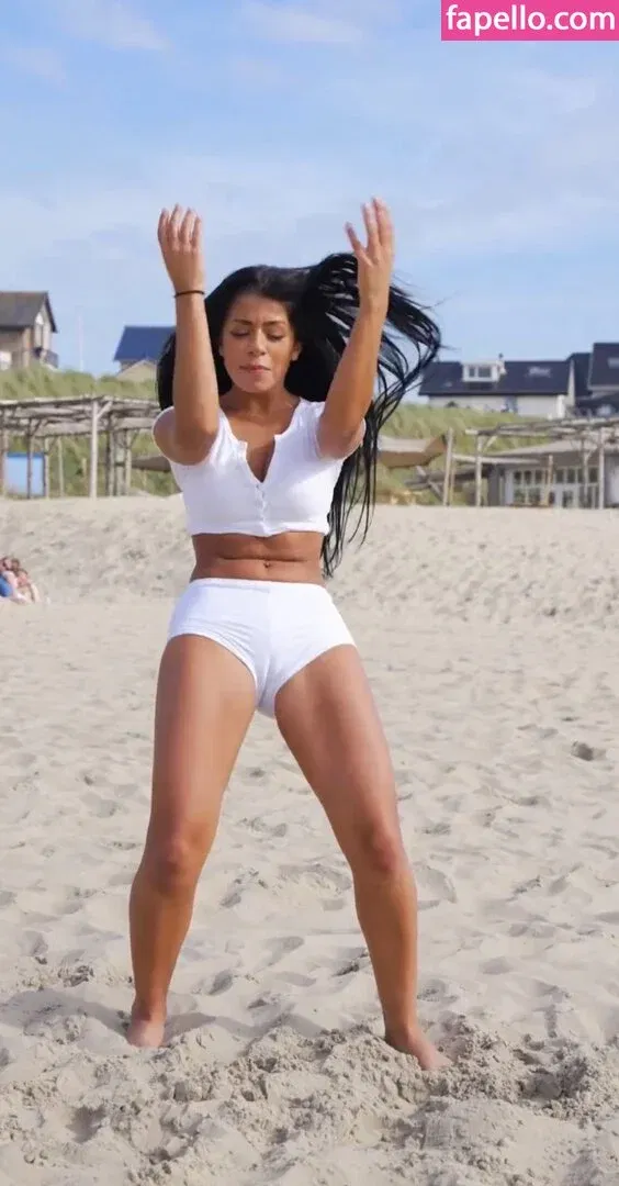 Sabrine Khan Onlyfans Photo Gallery 