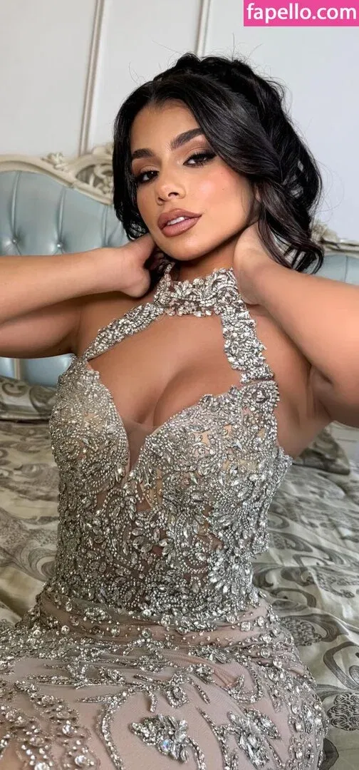 Sabrine Khan Onlyfans Photo Gallery 
