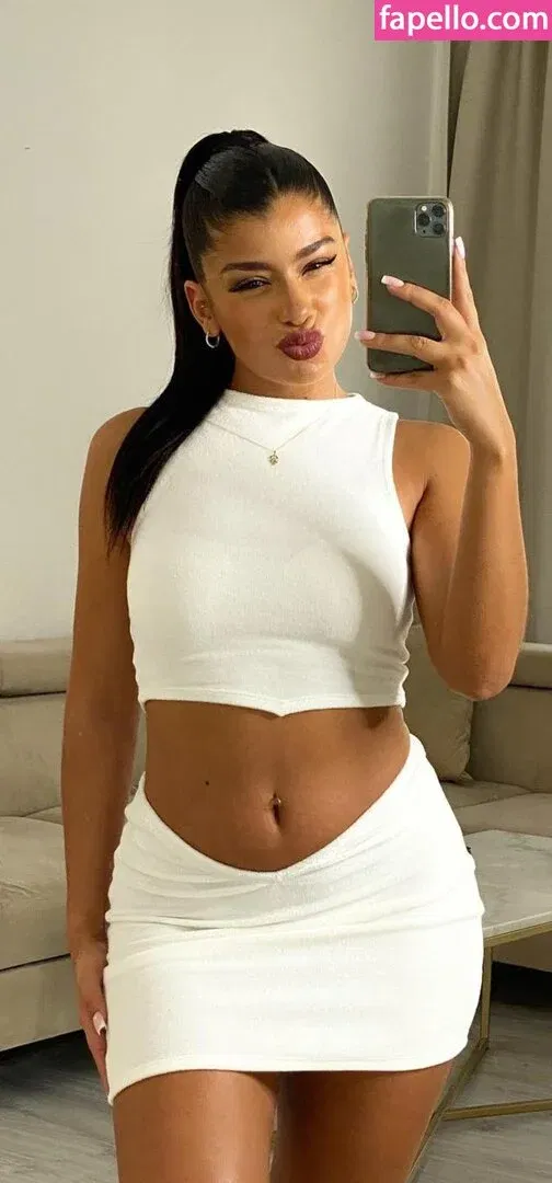 Sabrine Khan Onlyfans Photo Gallery 