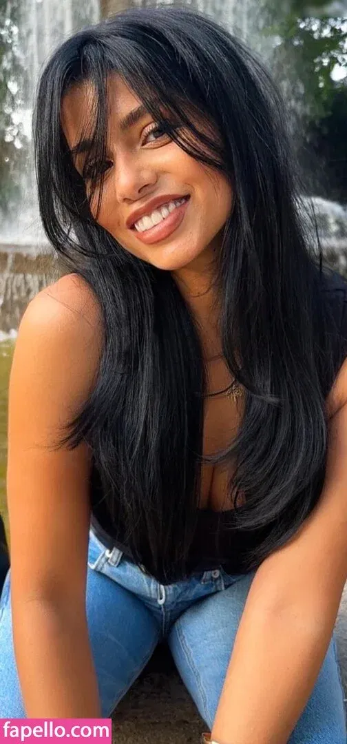 Sabrine Khan Onlyfans Photo Gallery 