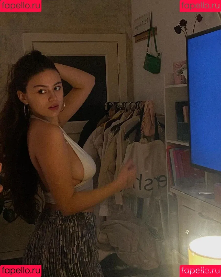 Lennimapenny Onlyfans Photo Gallery 