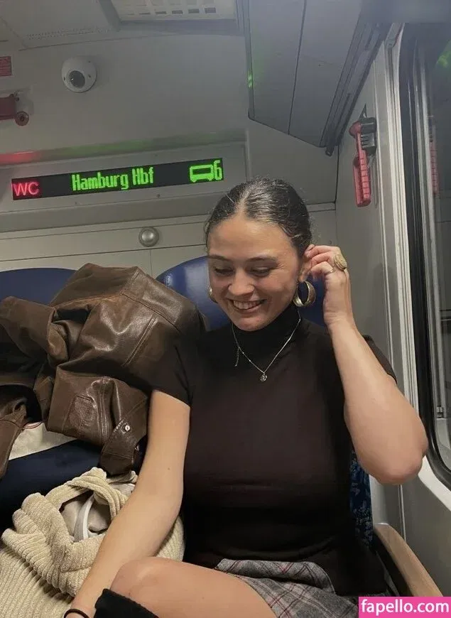 Lennimapenny Onlyfans Photo Gallery 