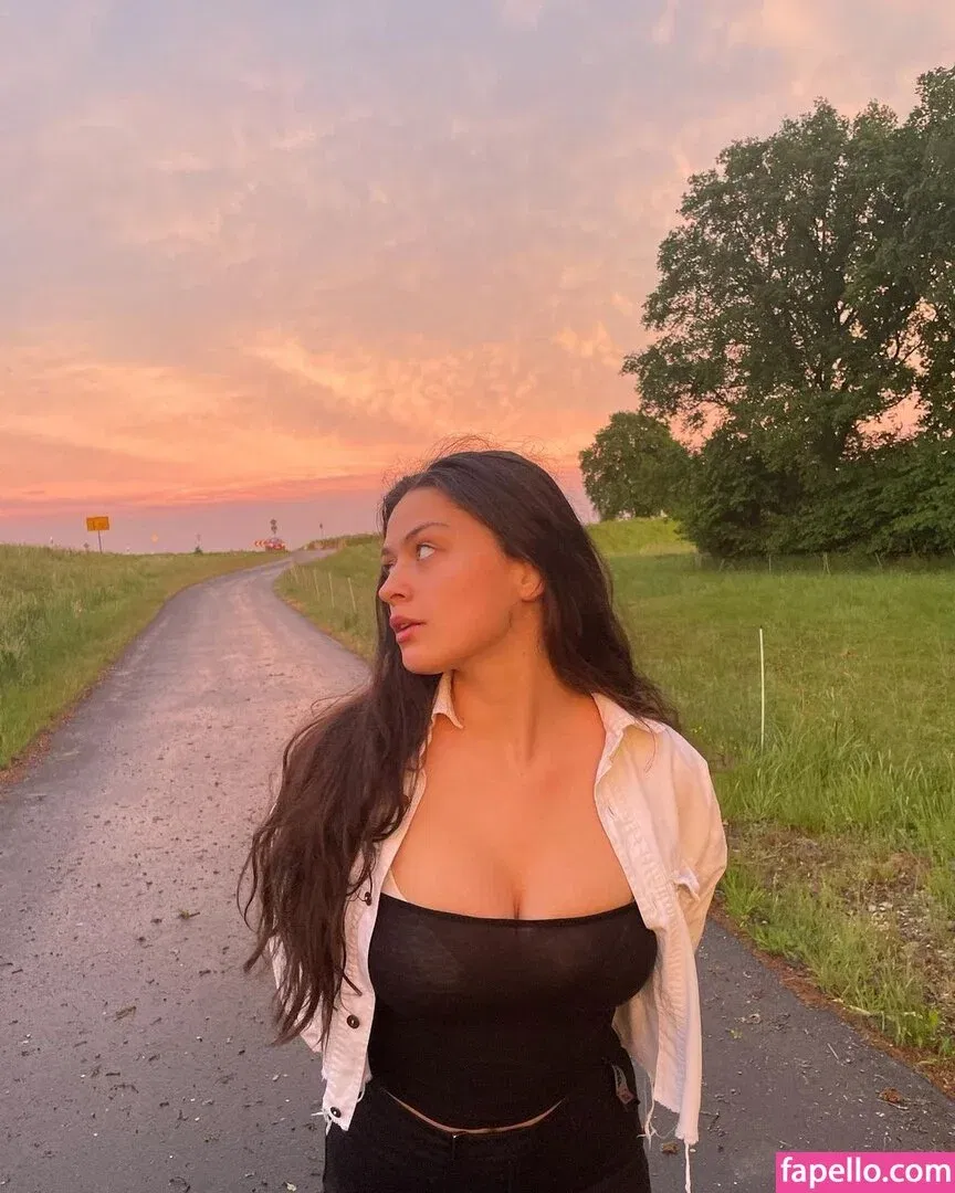 Lennimapenny Onlyfans Photo Gallery 