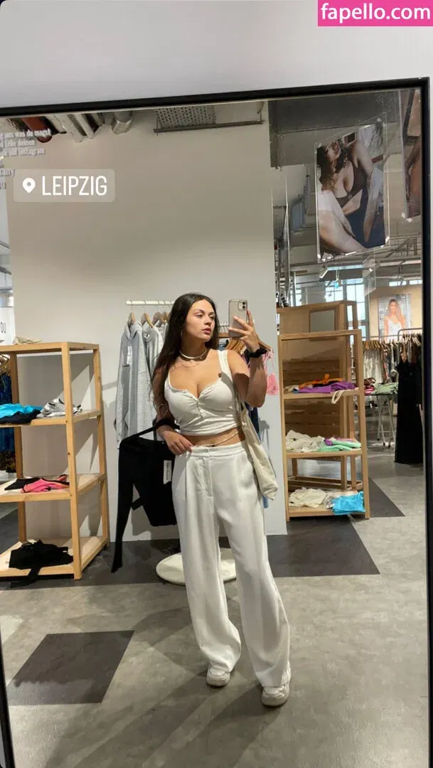 Lennimapenny Onlyfans Photo Gallery 