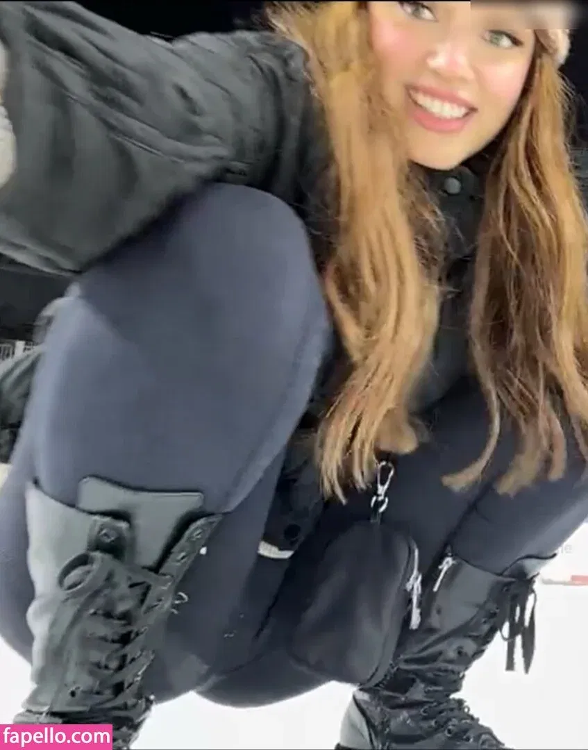 Emily Furz Onlyfans Photo Gallery 