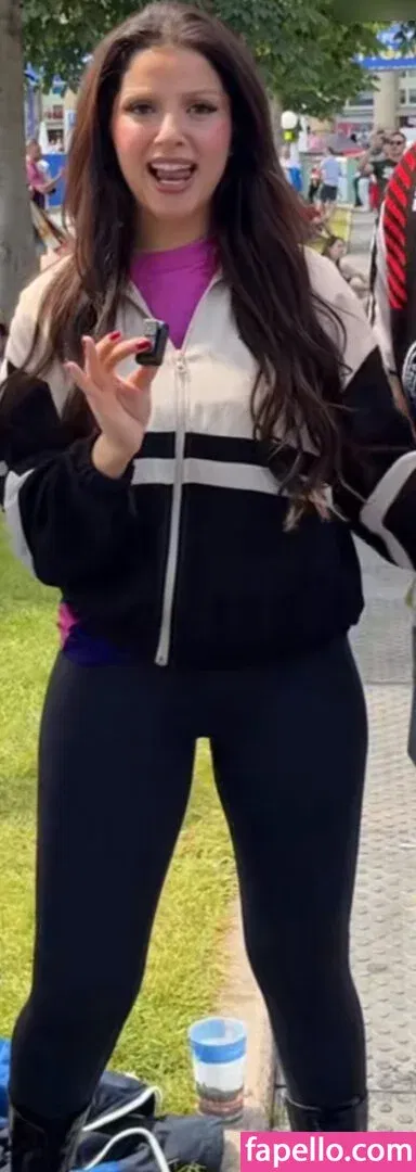 Emily Furz Onlyfans Photo Gallery 