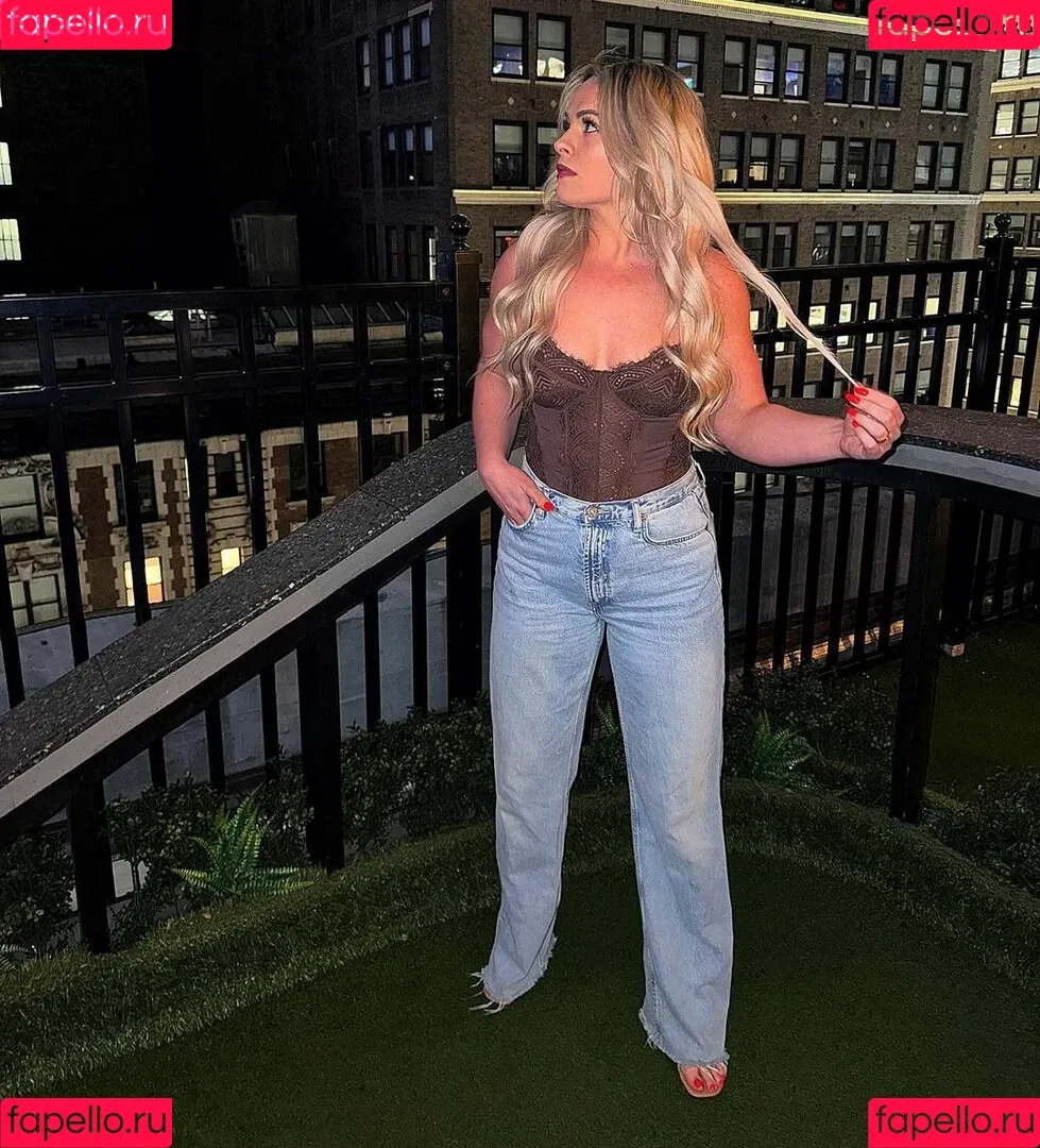 Nadia Allisha Onlyfans Photo Gallery 