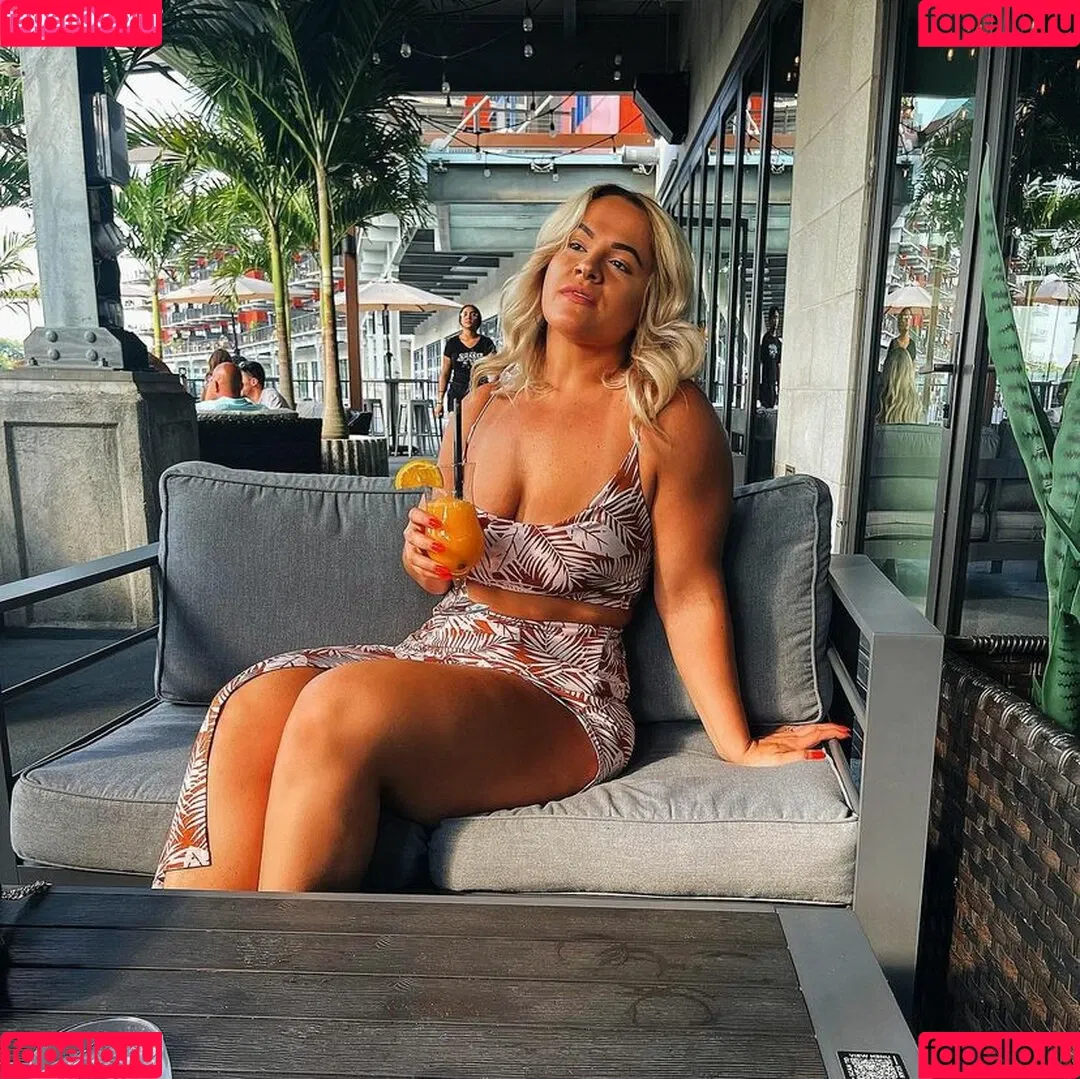 Nadia Allisha Onlyfans Photo Gallery 