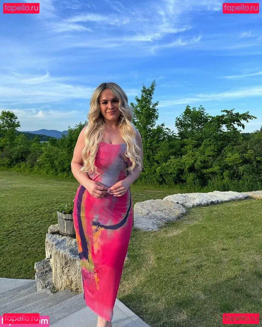 Nadia Allisha Onlyfans Photo Gallery 