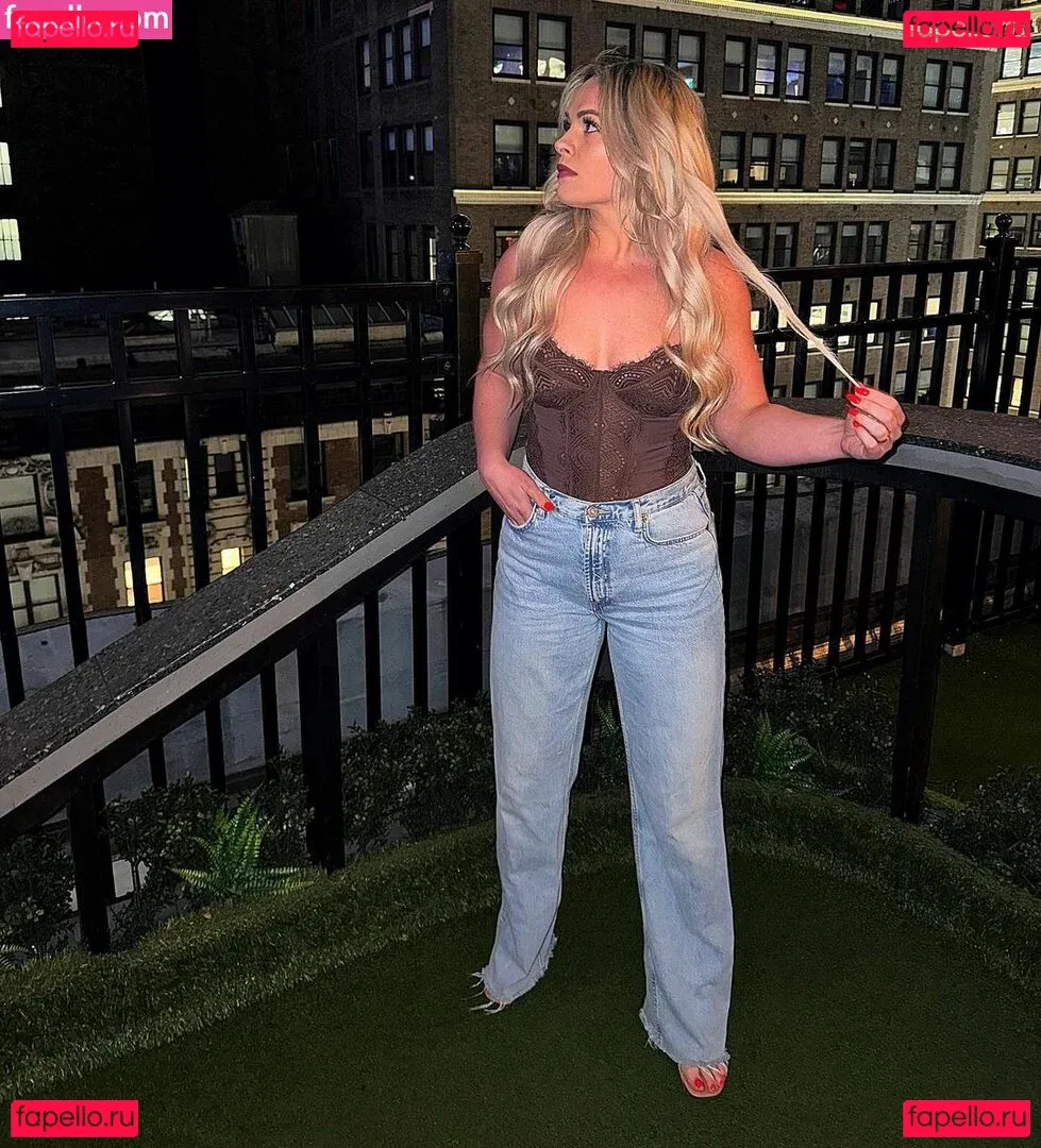 Nadia Allisha Onlyfans Photo Gallery 